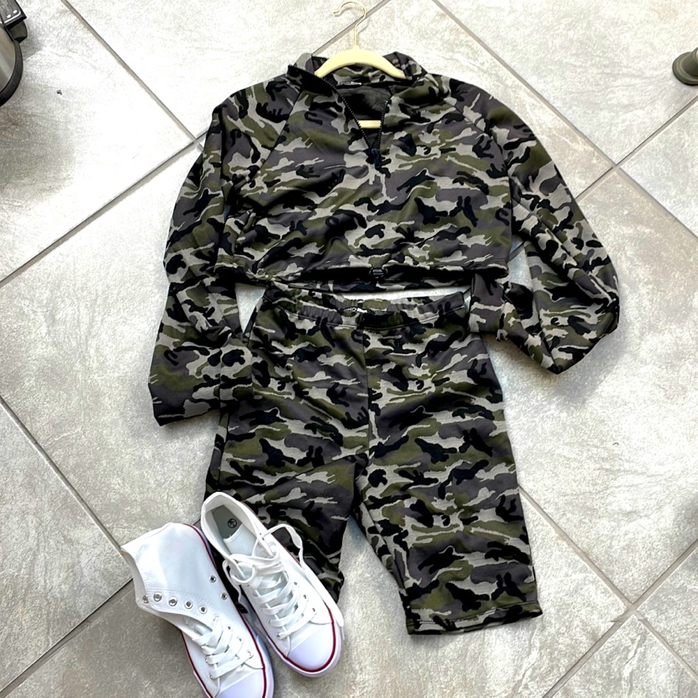 Two piece camo set